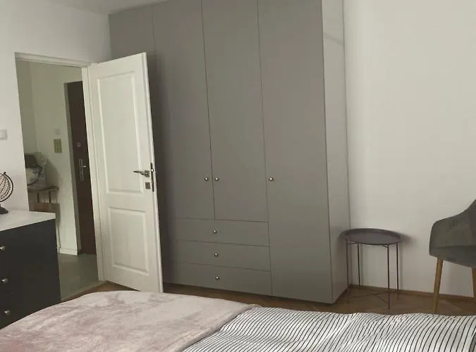 Astra 1bedroom Brassó